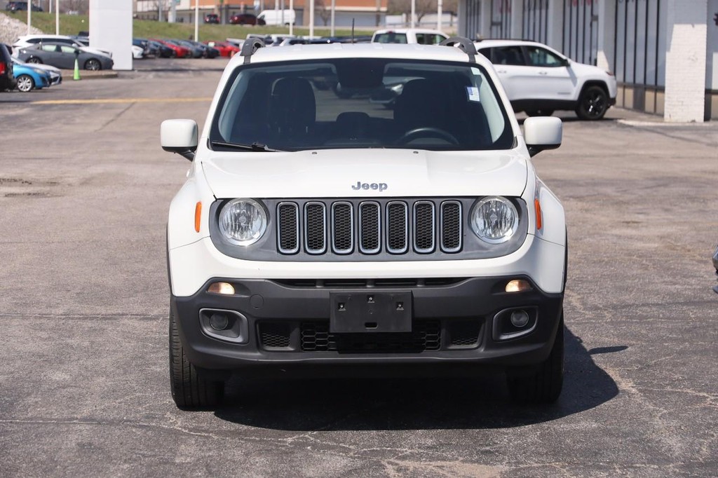 Jeep Renegade Vehicle Full-screen Gallery Image 4