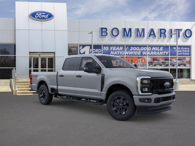 Ford Super Duty F-250 SRW Vehicle Image 07