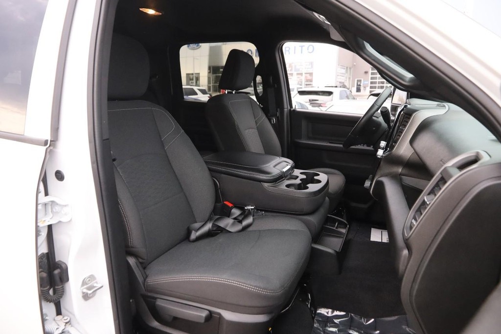 Ram 2500 Vehicle Image 25