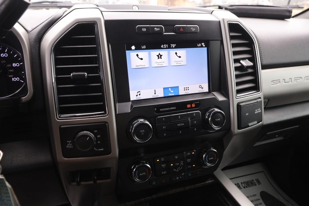 Ford Super Duty F-250 SRW Vehicle Full-screen Gallery Image 14