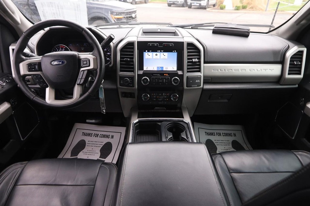 Ford Super Duty F-250 SRW Vehicle Full-screen Gallery Image 20