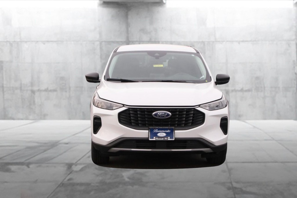 Ford Escape Vehicle Image 04