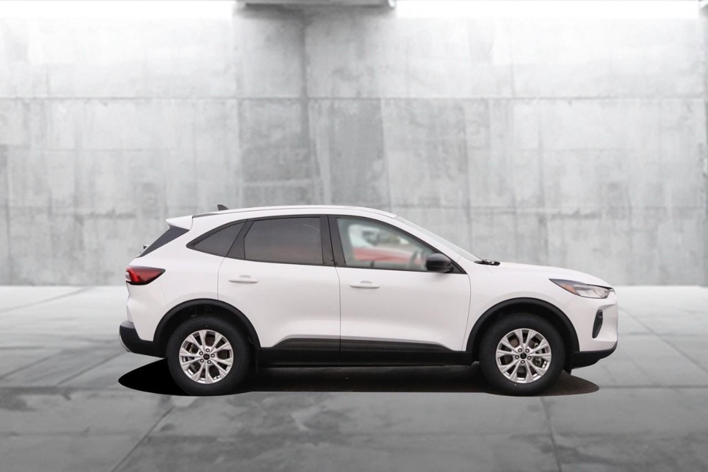 Ford Escape Vehicle Image 05