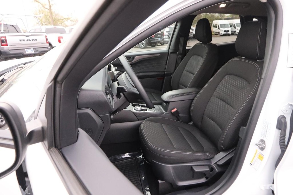 Ford Escape Vehicle Image 08