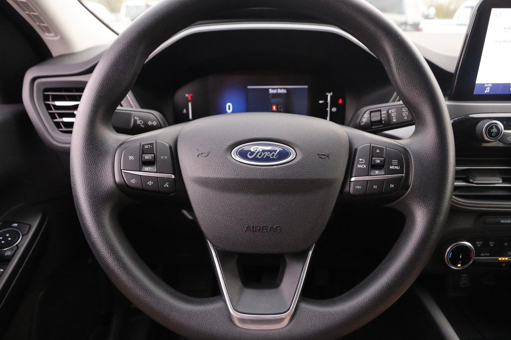 Ford Escape Vehicle Image 10