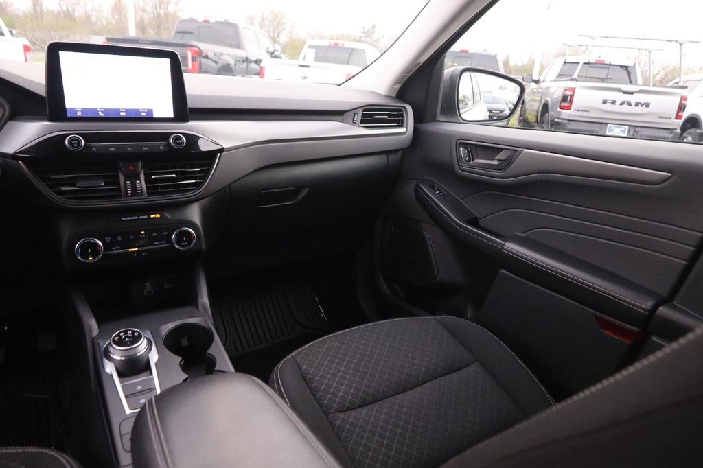 Ford Escape Vehicle Image 24