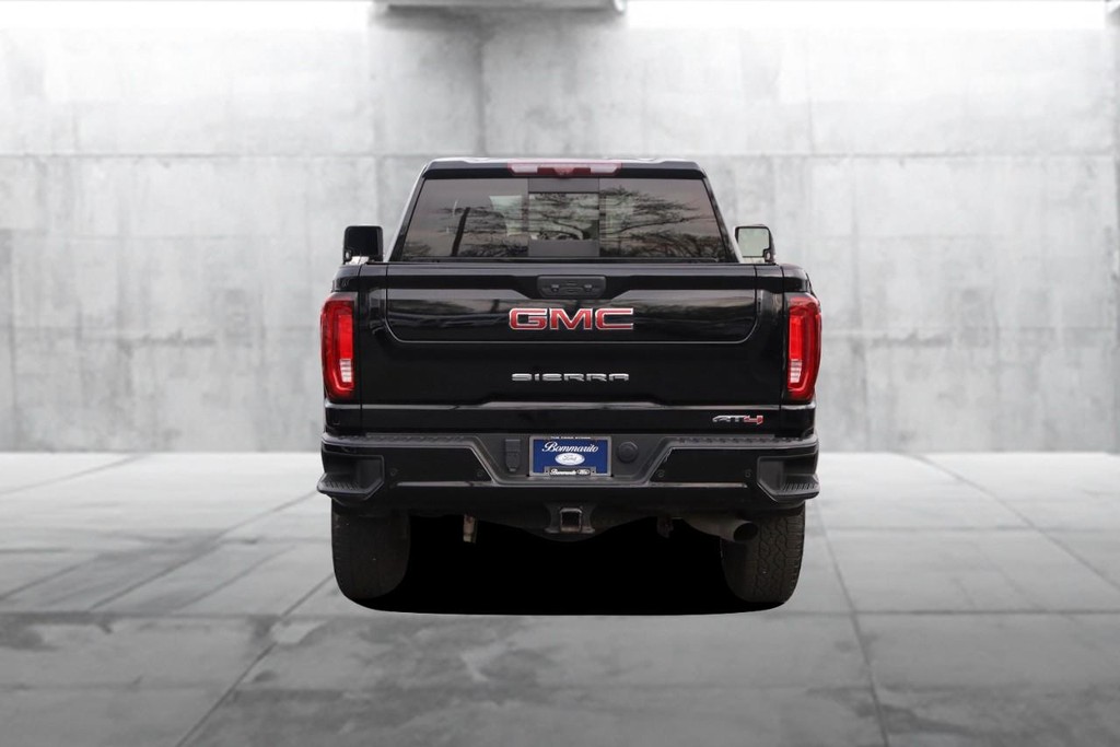 GMC Sierra 2500HD Vehicle Image 06