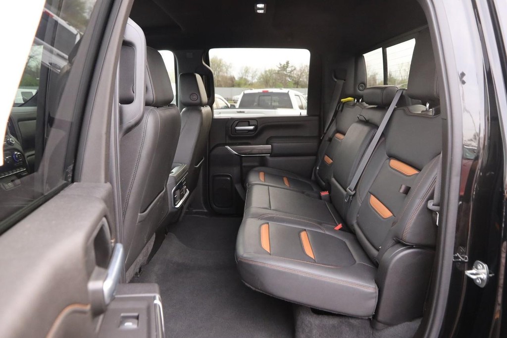 GMC Sierra 2500HD Vehicle Image 09