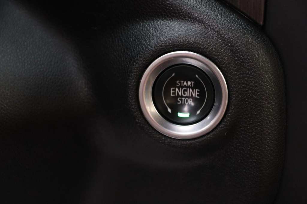 GMC Sierra 2500HD Vehicle Image 14
