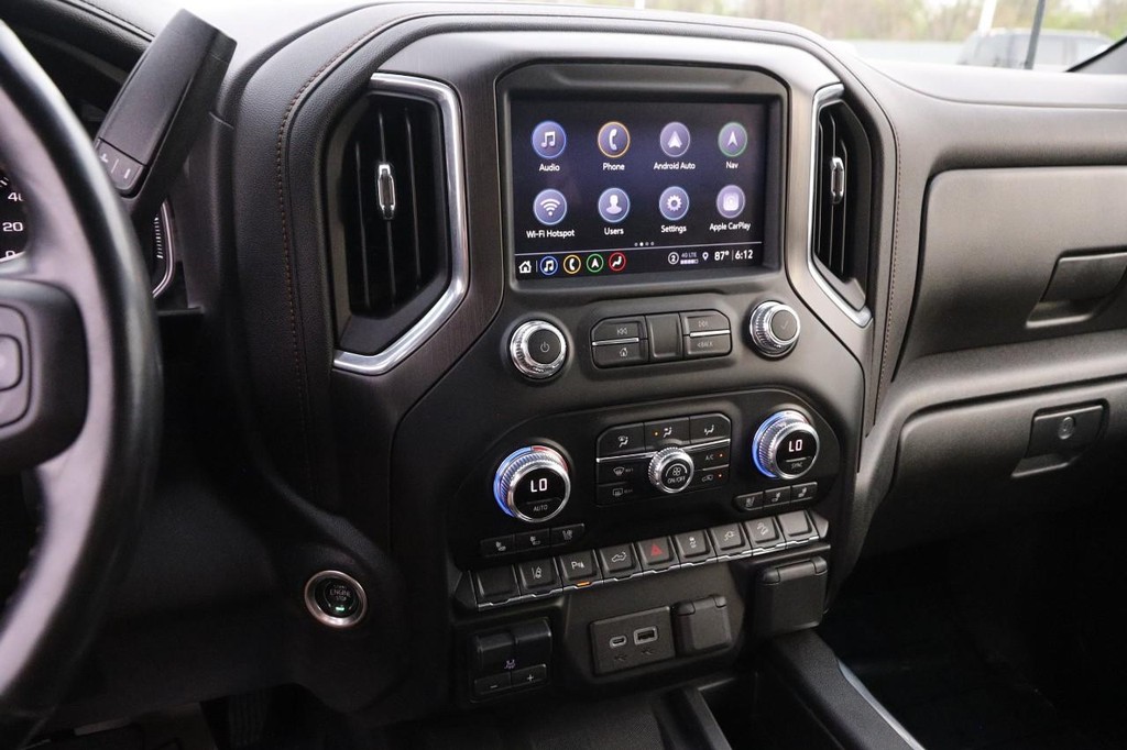 GMC Sierra 2500HD Vehicle Image 15