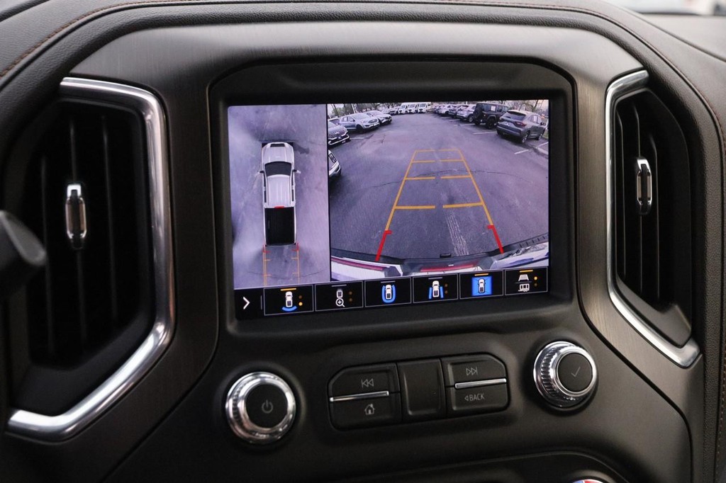 GMC Sierra 2500HD Vehicle Image 17