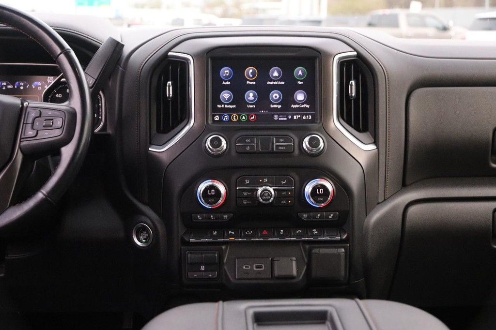 GMC Sierra 2500HD Vehicle Image 24