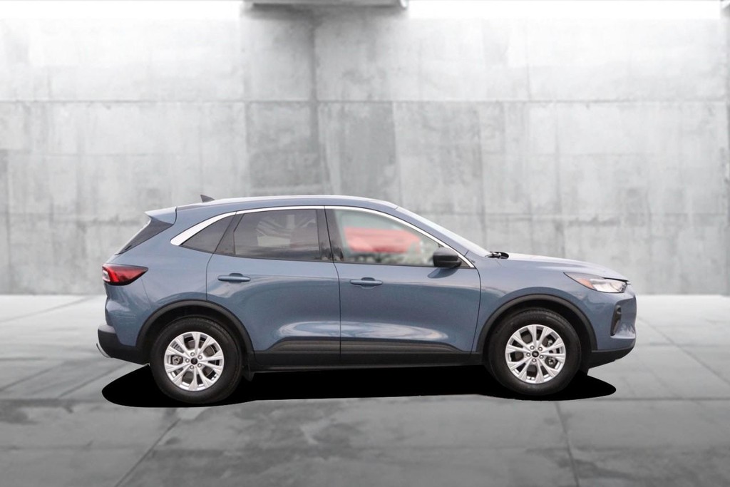 Ford Escape Vehicle Image 05