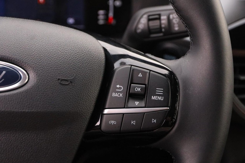 Ford Escape Vehicle Image 13