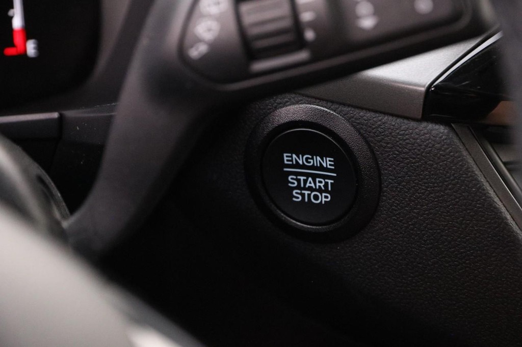 Ford Escape Vehicle Image 15