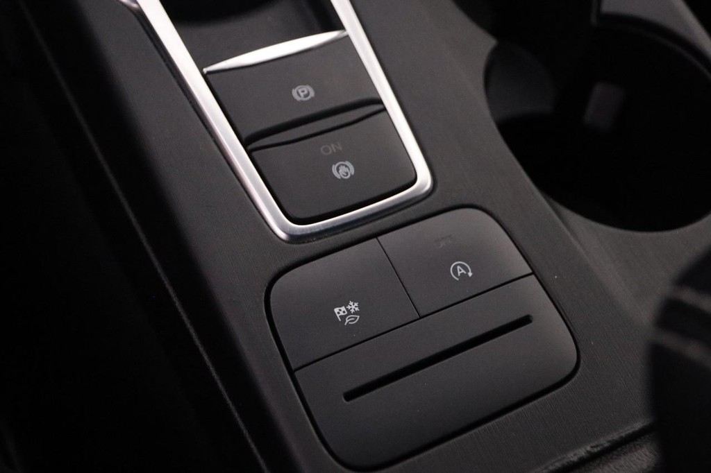 Ford Escape Vehicle Image 18