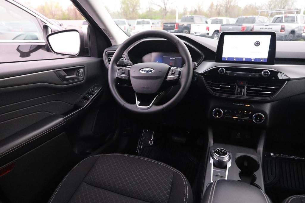 Ford Escape Vehicle Image 25