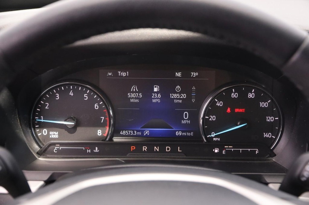 Ford Explorer Vehicle Image 15