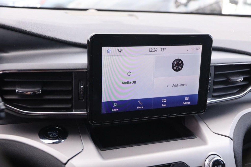 Ford Explorer Vehicle Image 17