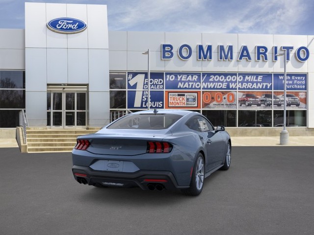 Ford Mustang Vehicle Full-screen Gallery Image 8