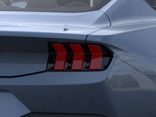 Ford Mustang Vehicle Full-screen Gallery Image 21