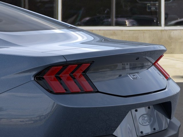 Ford Mustang Vehicle Full-screen Gallery Image 22