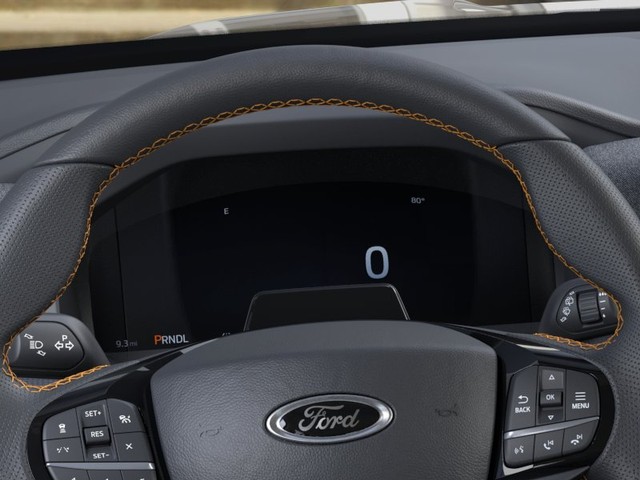Ford Explorer Vehicle Full-screen Gallery Image 13