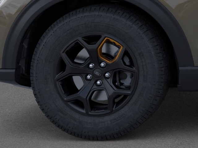 Ford Explorer Vehicle Full-screen Gallery Image 19