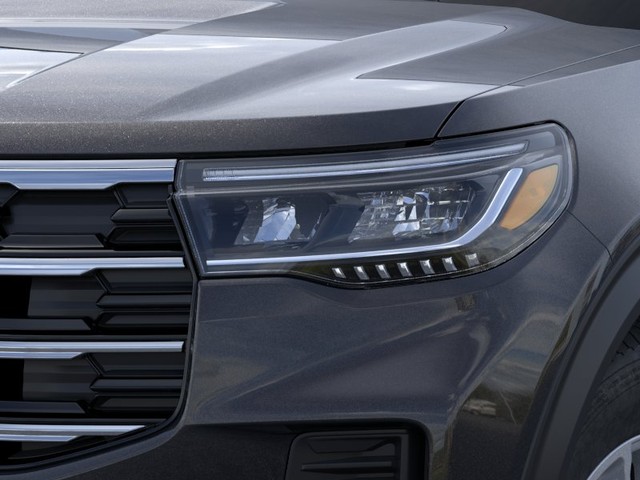 Ford Explorer Vehicle Full-screen Gallery Image 18