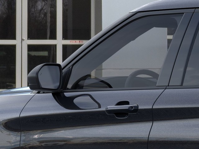 Ford Explorer Vehicle Full-screen Gallery Image 20