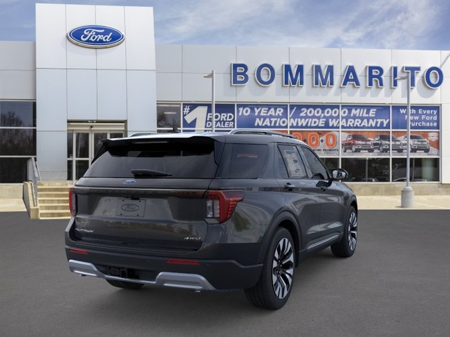 Ford Explorer Vehicle Full-screen Gallery Image 8