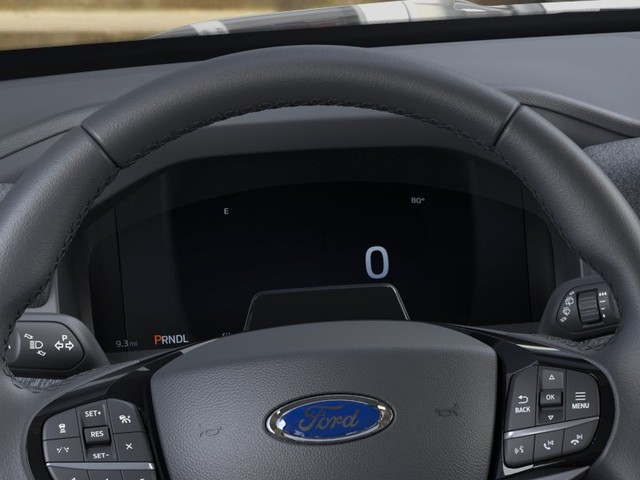 Ford Explorer Vehicle Full-screen Gallery Image 13