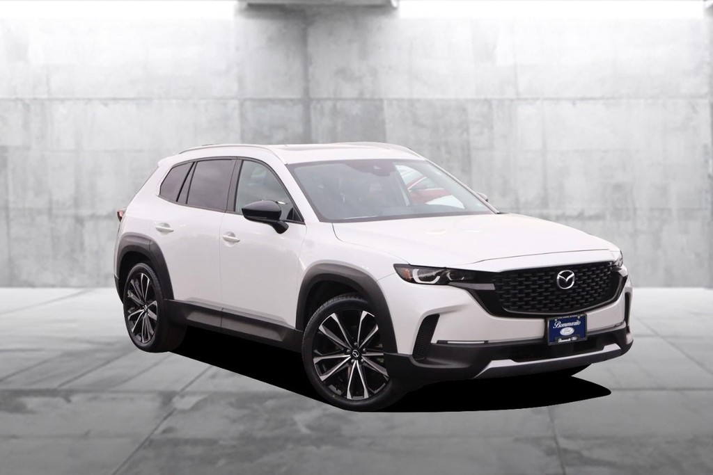 Mazda CX-50 Vehicle Image 02