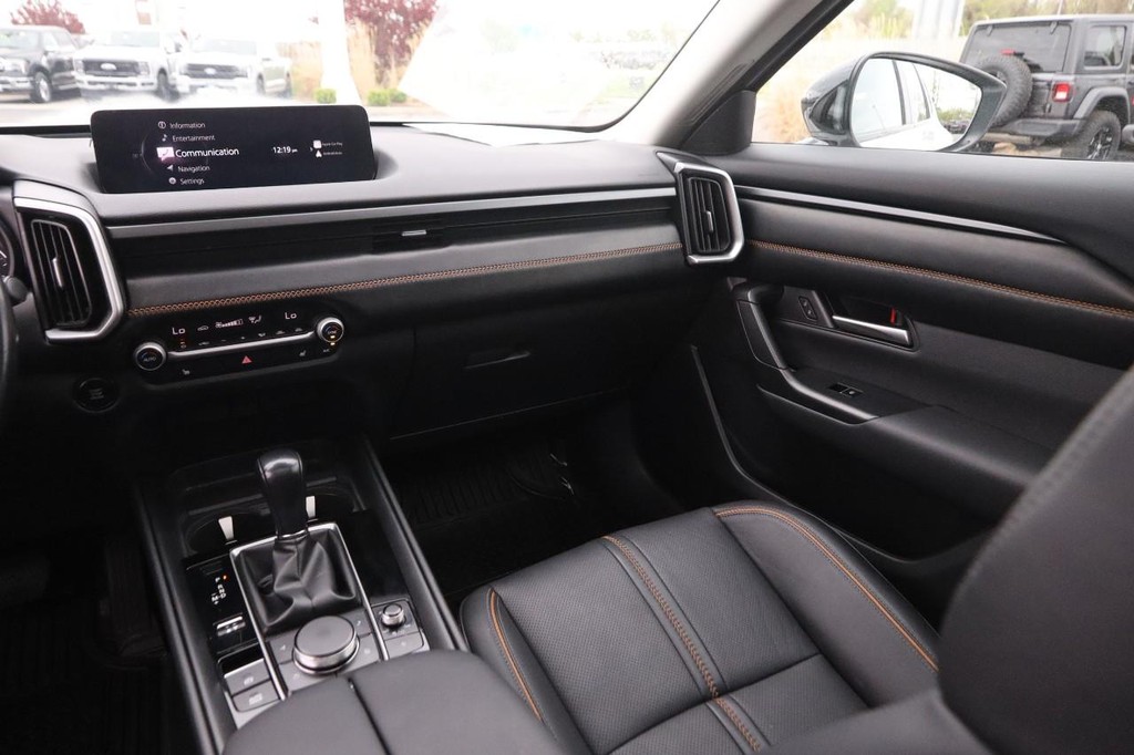 Mazda CX-50 Vehicle Image 25