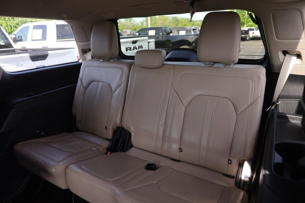 Ford Expedition Vehicle Image 12