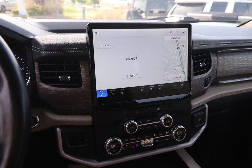 Ford Expedition Vehicle Image 18
