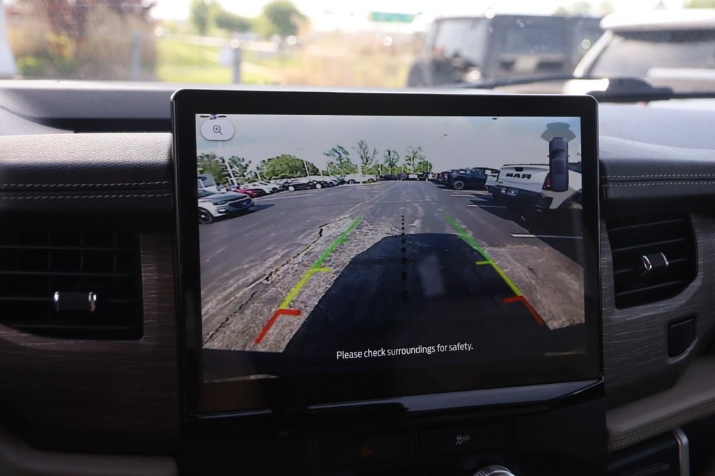 Ford Expedition Vehicle Image 20