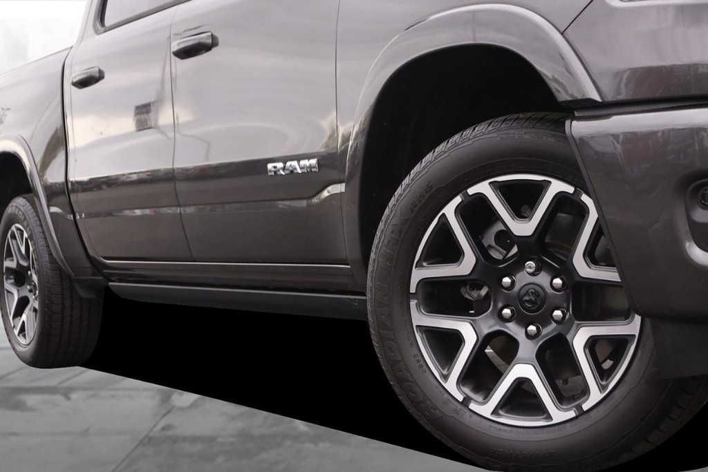 Ram 1500 Vehicle Image 03