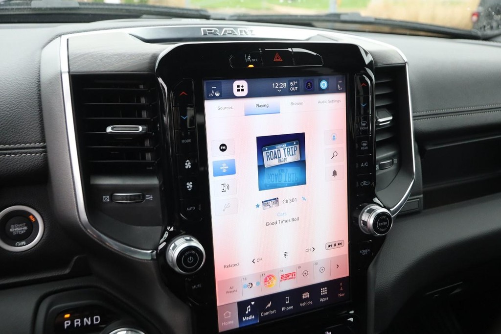 Ram 1500 Vehicle Image 17