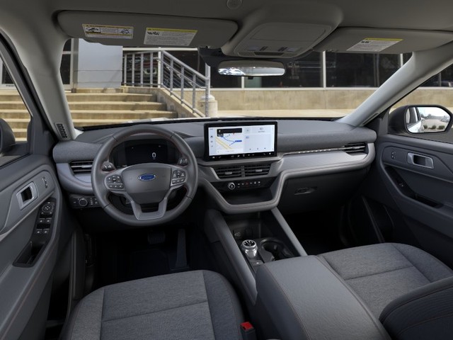 Ford Explorer Vehicle Image 09
