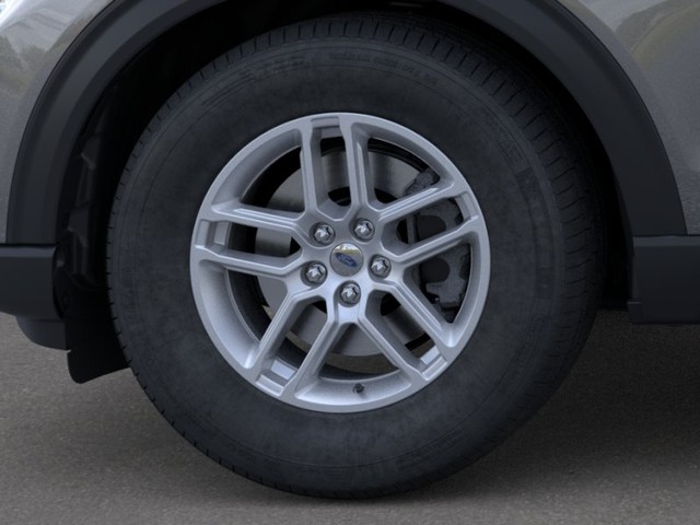 Ford Explorer Vehicle Image 19