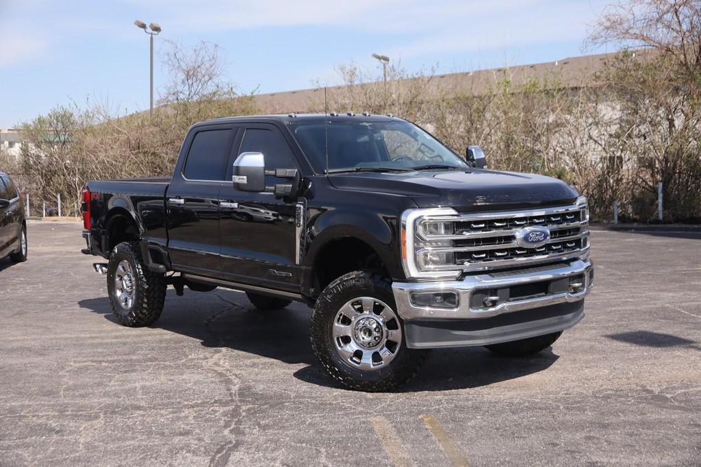 Ford Super Duty F-250 SRW Vehicle Image 02