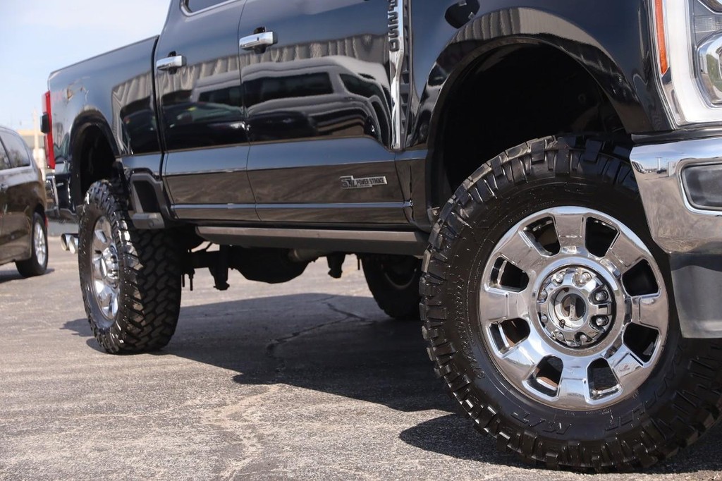 Ford Super Duty F-250 SRW Vehicle Image 03