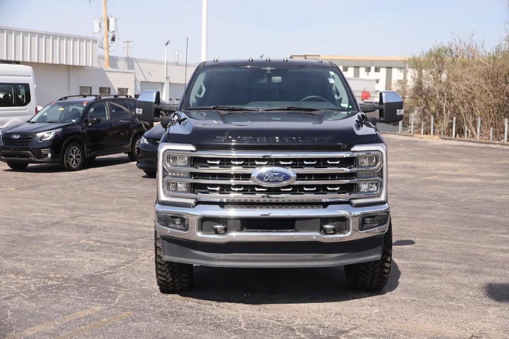 Ford Super Duty F-250 SRW Vehicle Image 04