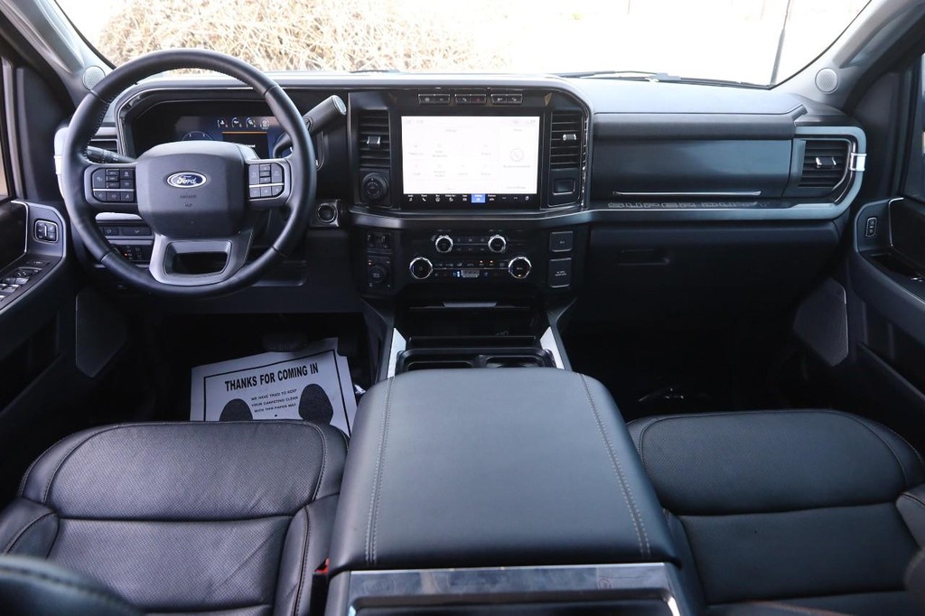 Ford Super Duty F-250 SRW Vehicle Image 22