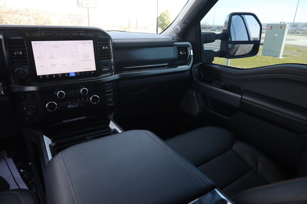 Ford Super Duty F-250 SRW Vehicle Image 26