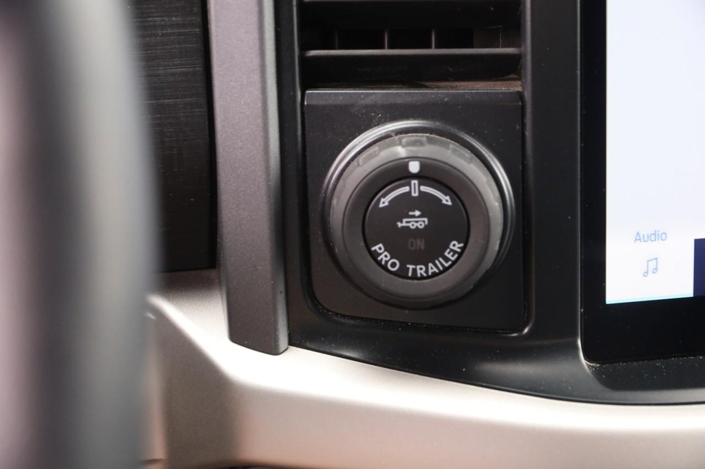 Ford F-150 Vehicle Image 15