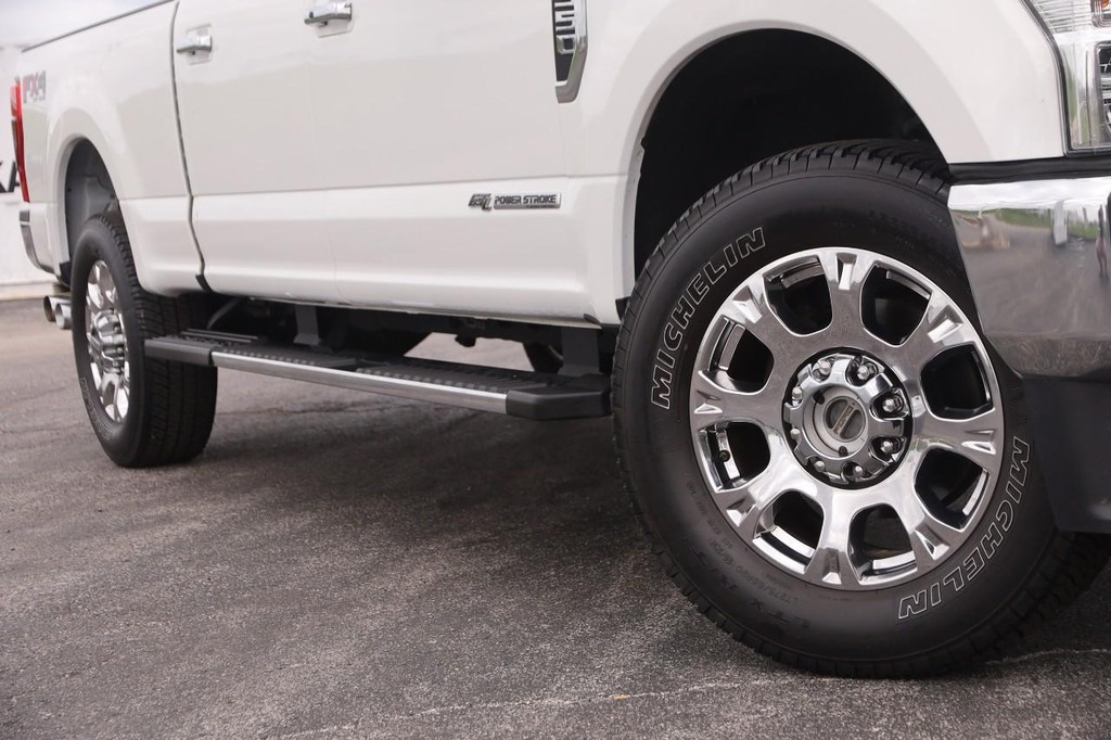 Ford Super Duty F-350 SRW Vehicle Image 04