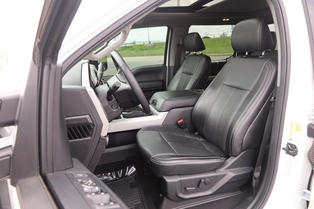 Ford Super Duty F-350 SRW Vehicle Image 11