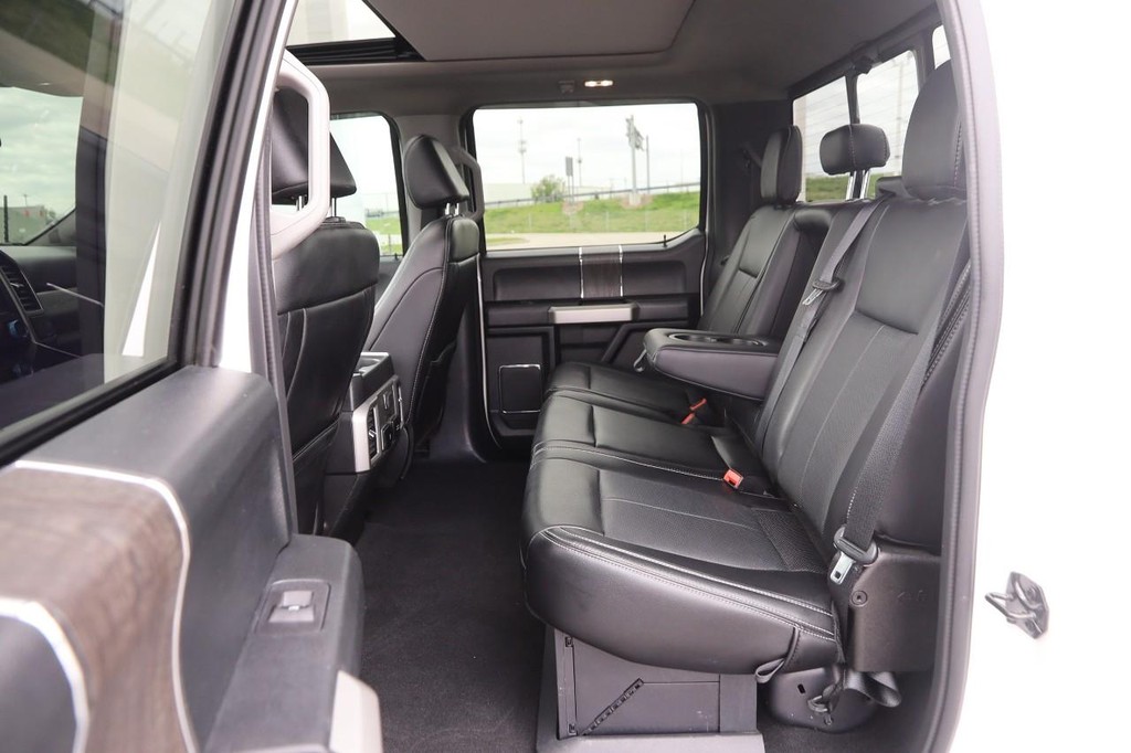 Ford Super Duty F-350 SRW Vehicle Image 12